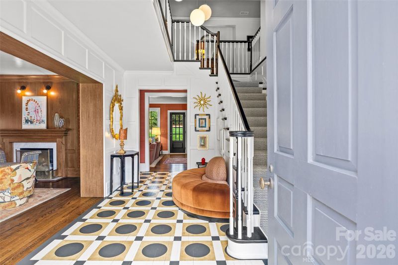 3815 Foxcroft Rd, Charlotte, NC 28211