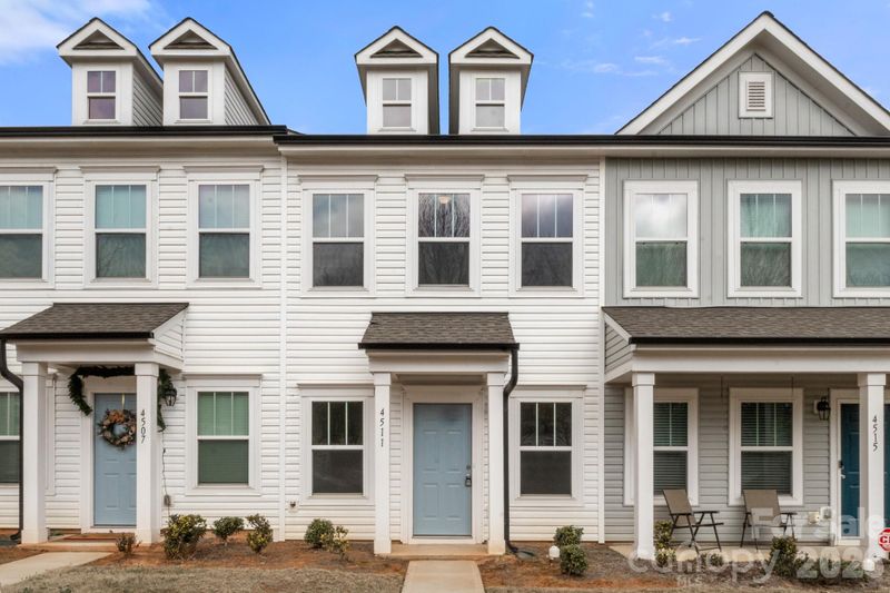 4511 Eaves Ln, Charlotte, NC 28215