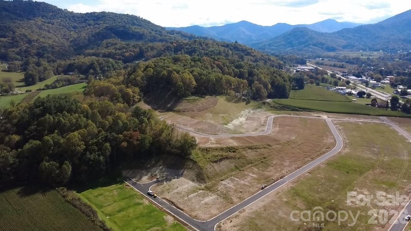 37 Cora View Trl, Waynesville, NC 28785