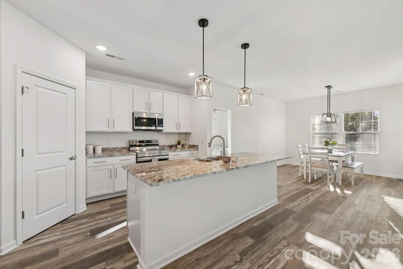 3567 Farmfield Dr, Claremont, NC 28610