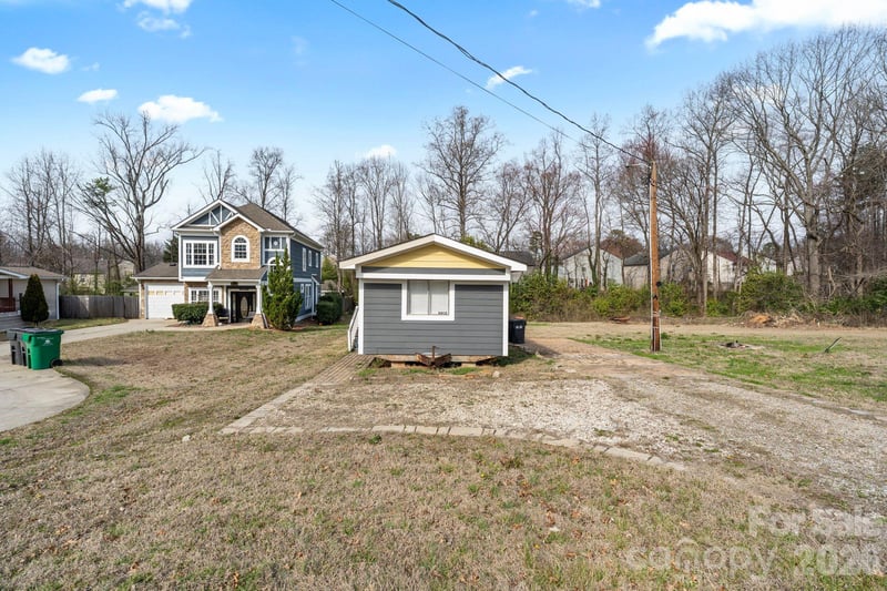 5012 Victoria Ave, Charlotte, NC 28269