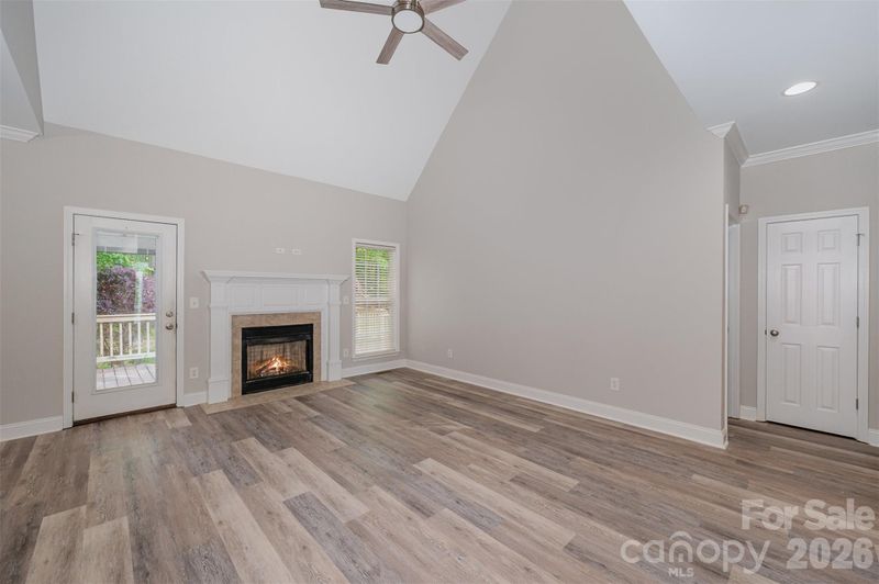 1033 Marguerite Dr, Lowell, NC 28098