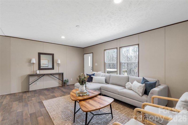 585 Oneal Rd, Blacksburg, SC 29702
