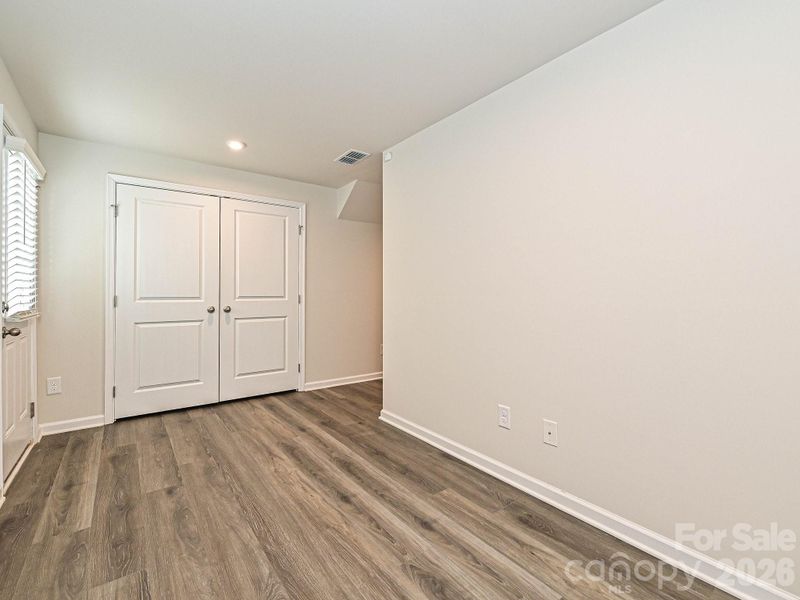 2037 Langer St, Charlotte, NC 28214