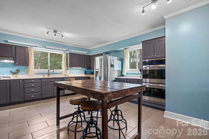 1540 Westbrook Cir, Gastonia, NC 28052