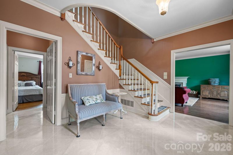 1540 Westbrook Cir, Gastonia, NC 28052