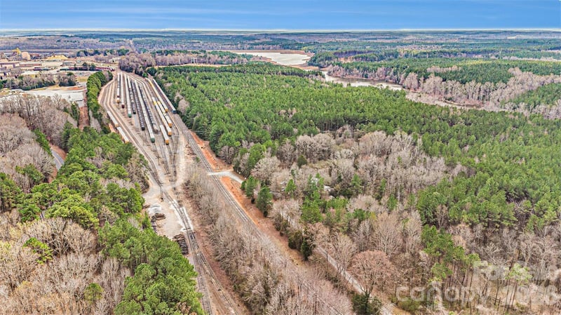 185 Crosby Ln, Catawba, SC 29704