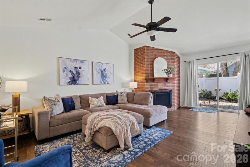 2540 Dalston Ln, Charlotte, NC 28210