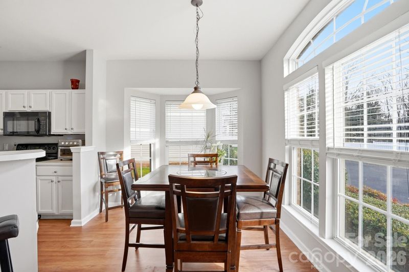4723 Forestridge Commons Dr, Charlotte, NC 28269