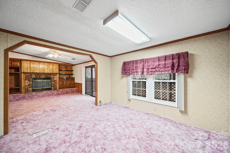 1015 Southwood Dr, Clover, SC 29710