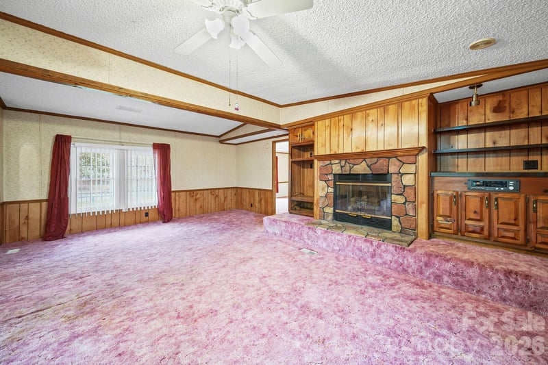 1015 Southwood Dr, Clover, SC 29710