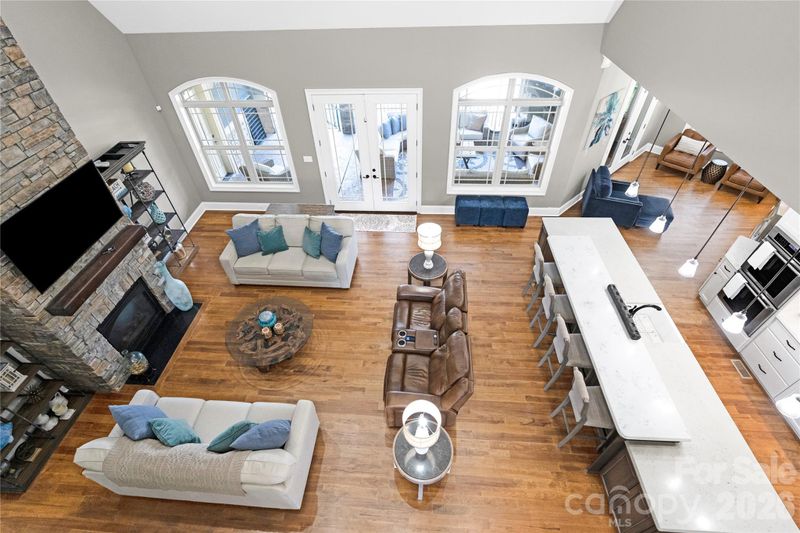 147 Castle Dr, Mooresville, NC 28117