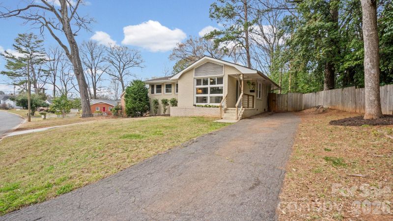 629 Fortune St, Charlotte, NC 28205