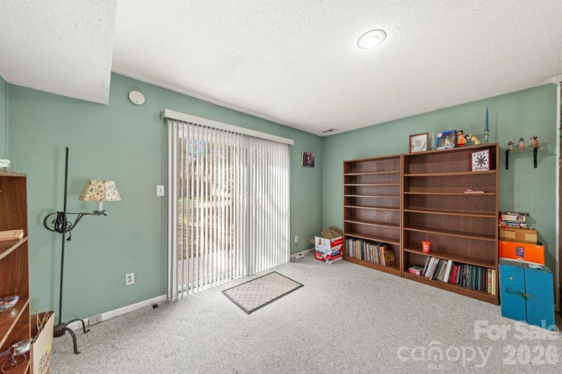 10204 Camelback Cir, Charlotte, NC 28226