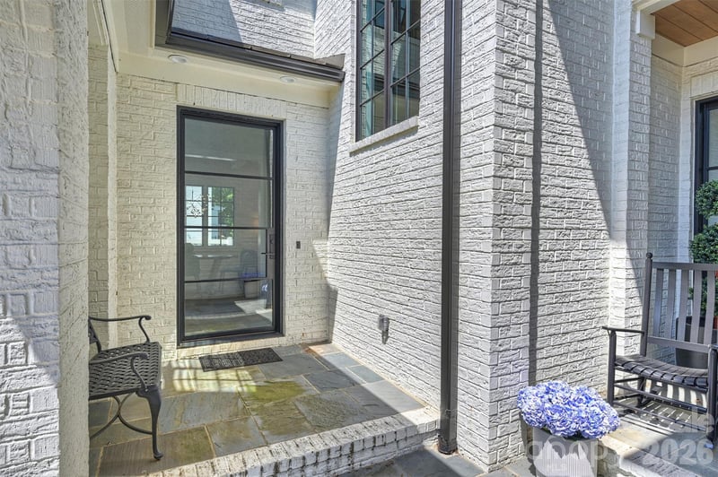 2714 Selwyn Ave, Charlotte, NC 28209