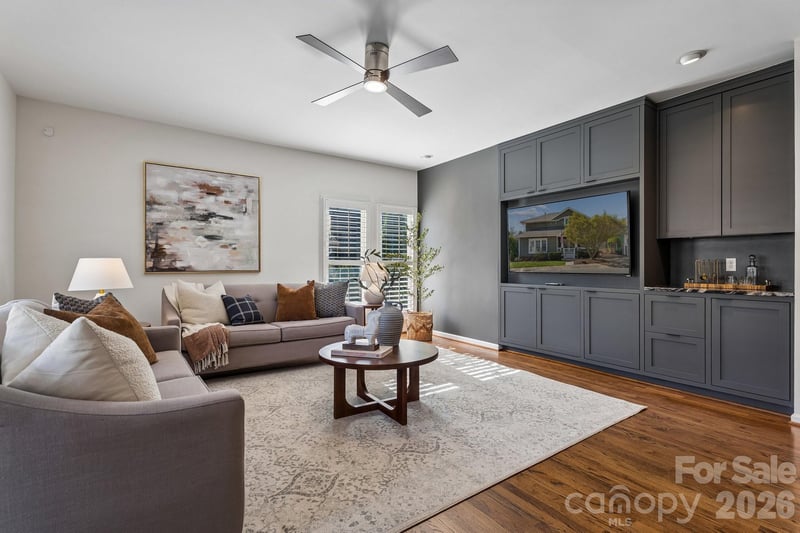 628 Olmsted Park Pl, Charlotte, NC 28203