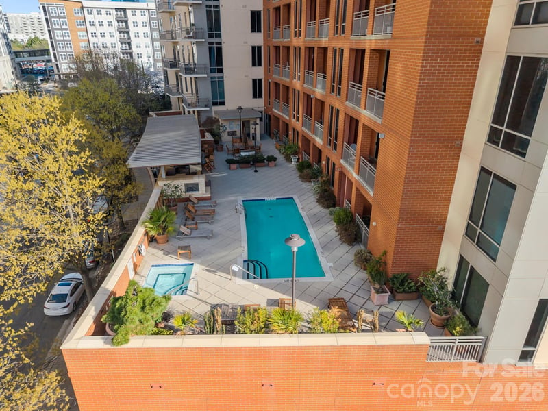 701 Royal Ct #1009, Charlotte, NC 28202