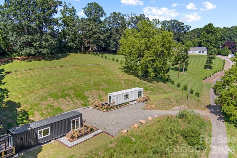 8 - 10 George Allen Rg #A & B, Arden, NC 28704