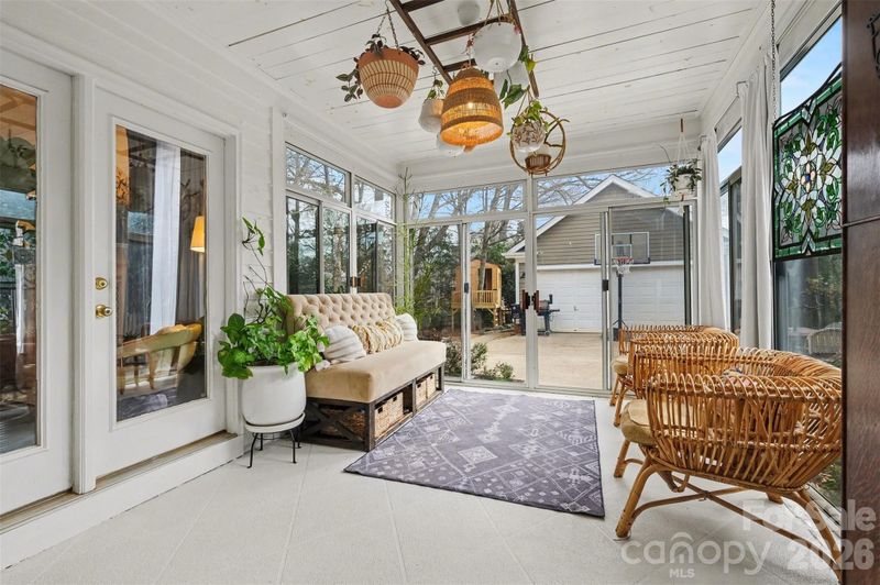136 Spencer St, Davidson, NC 28036