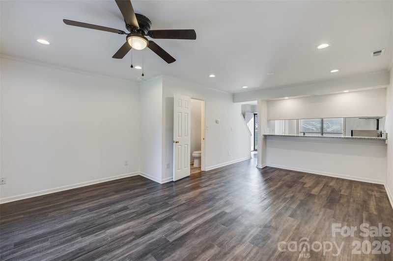 11020 Carmel Crossing Rd, Charlotte, NC 28226
