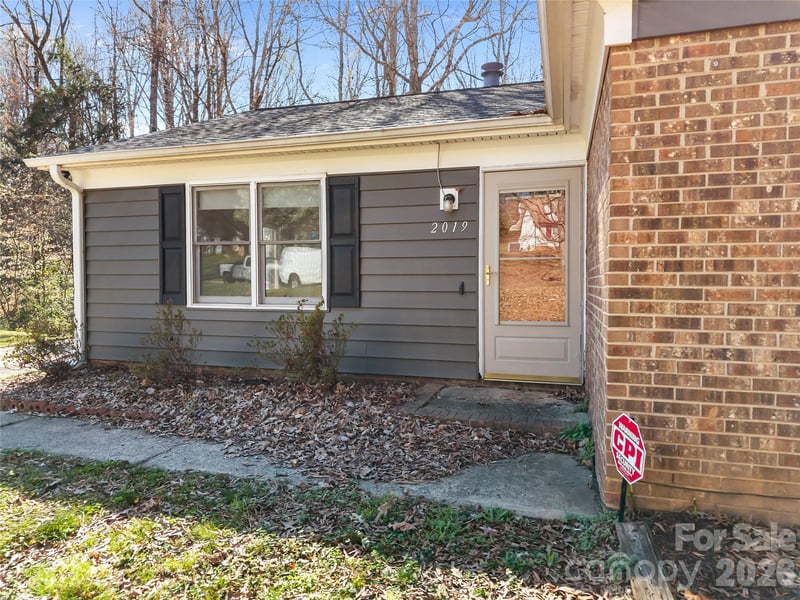 2019 Teddington Dr, Charlotte, NC 28214