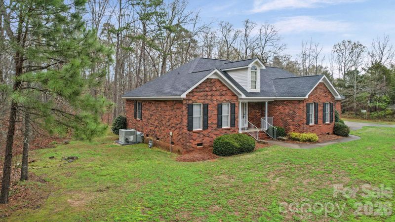 410 W Elm St, Wingate, NC 28174