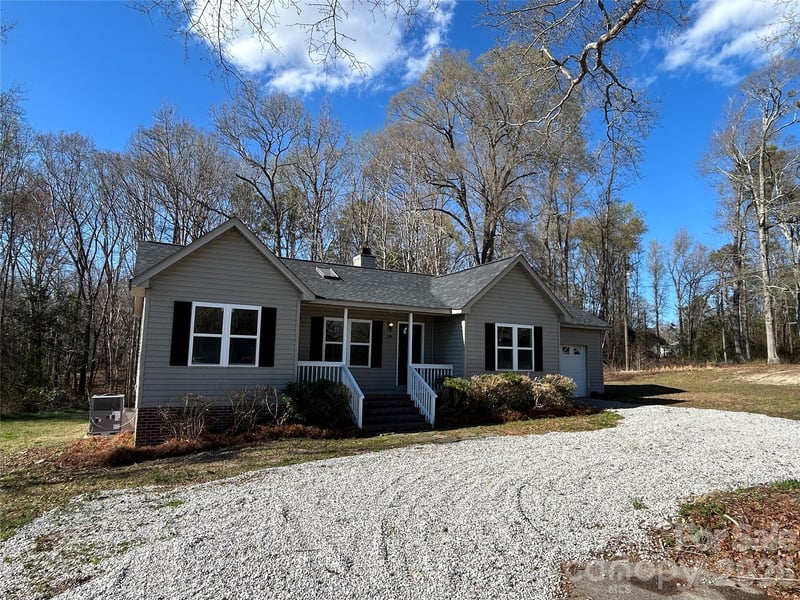 208 Poplar St, Heath Springs, SC 29058