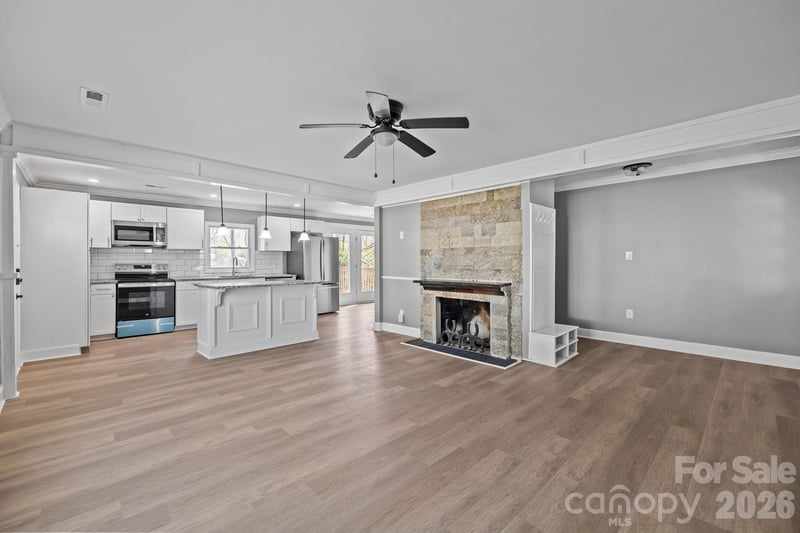 1722 Hartford Dr, Gastonia, NC 28052