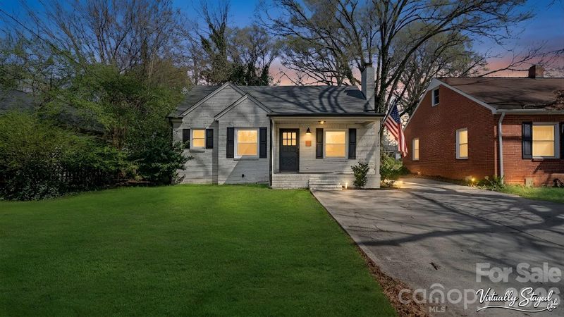 3136 Mathis Dr, Charlotte, NC 28208