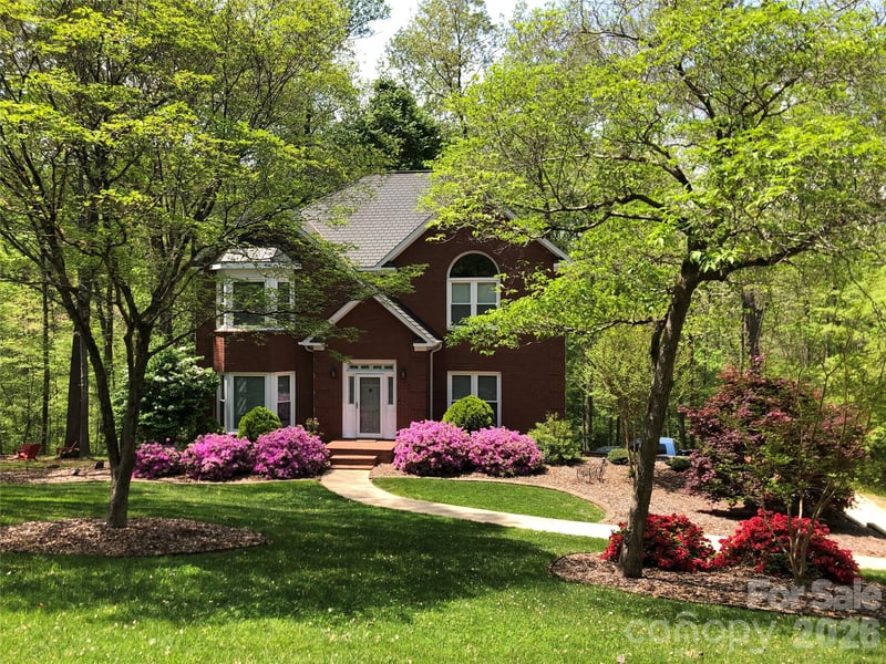 3875 Deer Run Dr NE, Conover, NC 28613