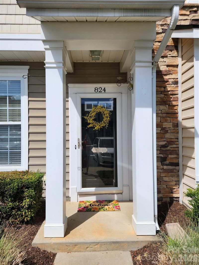 824 Gentlewinds Ct, Fort Mill, SC 29708