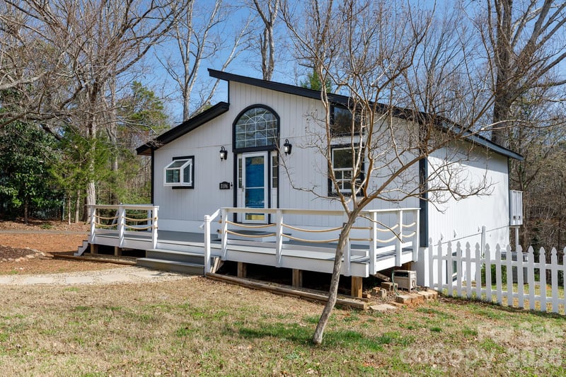 3106 Point Clear Dr, Tega Cay, SC 29708