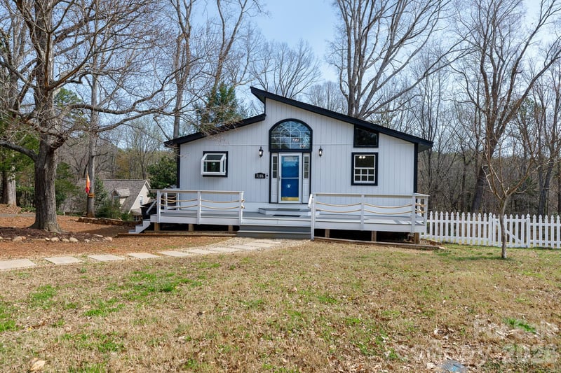 3106 Point Clear Dr, Tega Cay, SC 29708