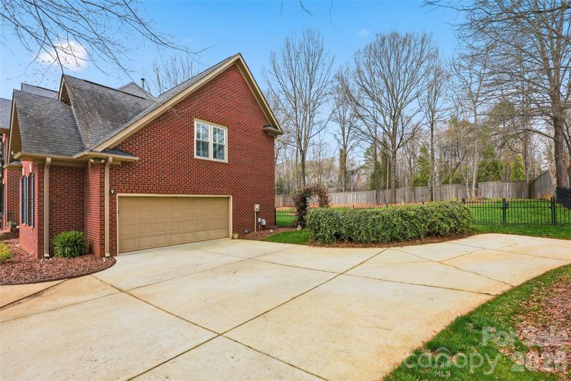 2117 Keegan Ct, Matthews, NC 28104