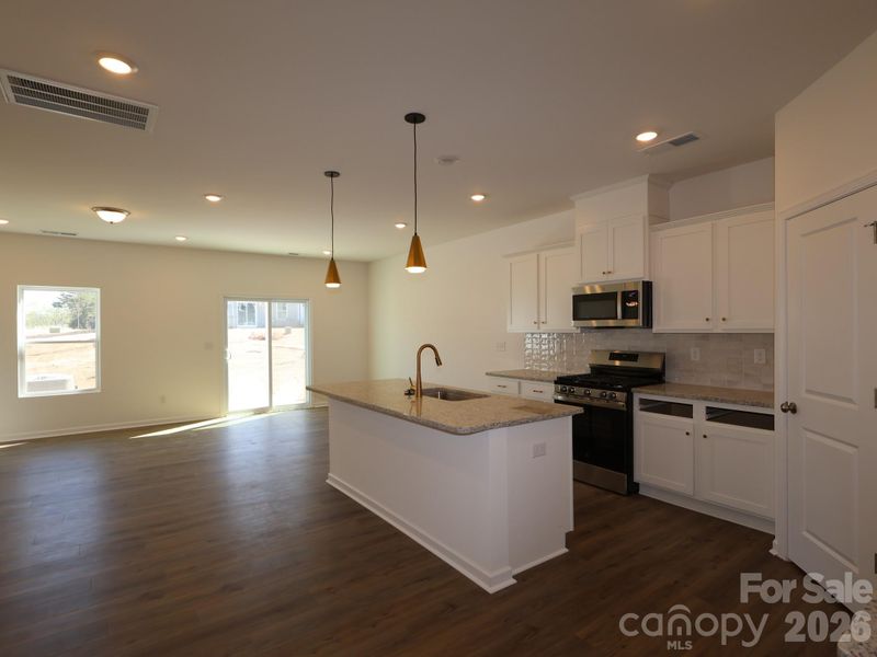 814 Earhart St NW, Concord, NC 28027