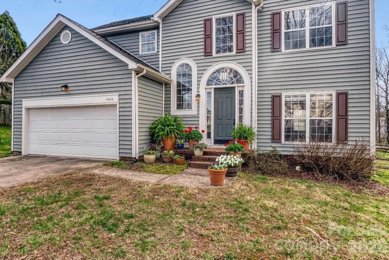 4700 Lone Tree Ct, Charlotte, NC 28269