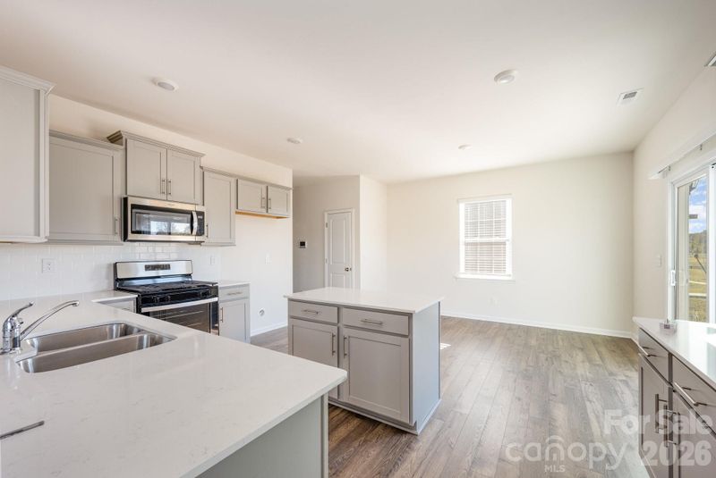 2116 Vanderlyn St, Monroe, NC 28112