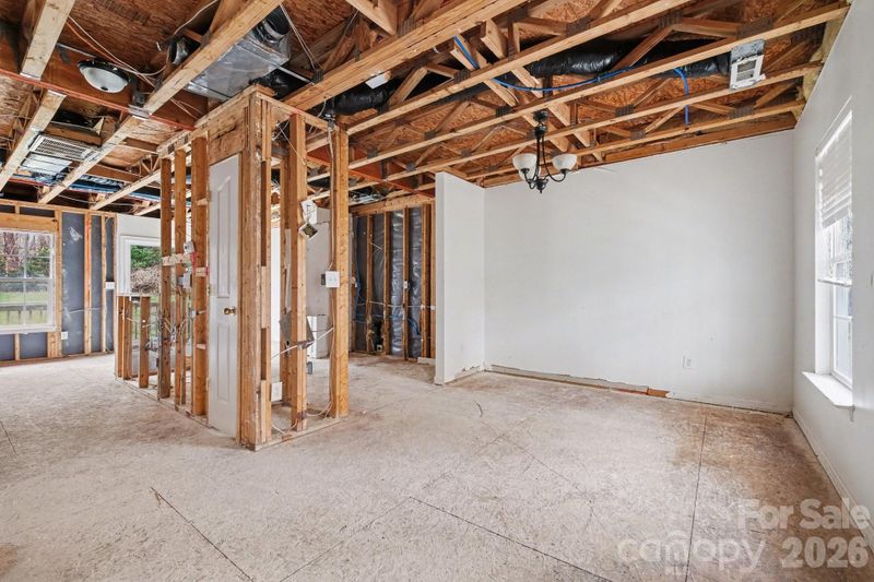 8100 Chatham Oaks Dr, Concord, NC 28027