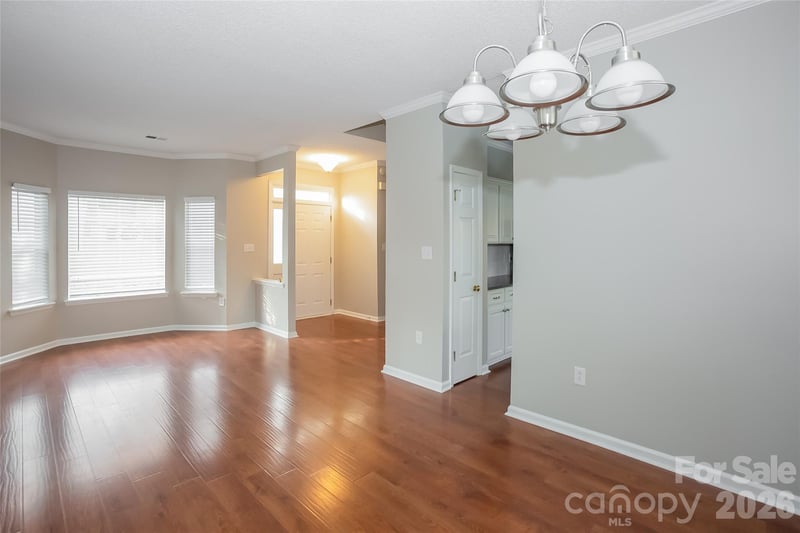 7300 Reynard Ln, Charlotte, NC 28215