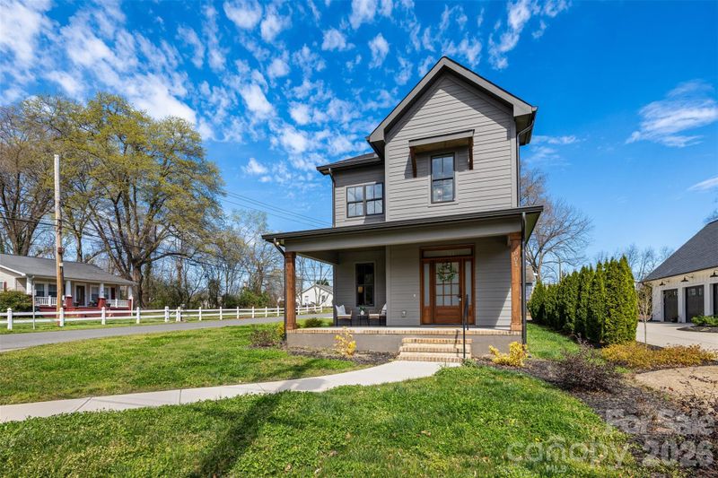 901 Edgemont Ave, Belmont, NC 28012