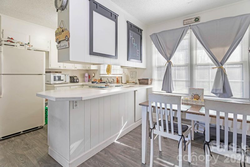 104 Louise Dr, Stanley, NC 28164