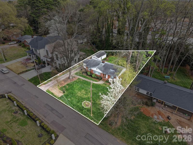 616 Bertonley Ave, Charlotte, NC 28211