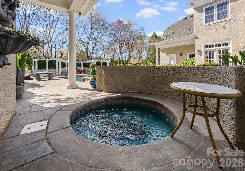 8934 Winged Bourne Rd, Charlotte, NC 28210