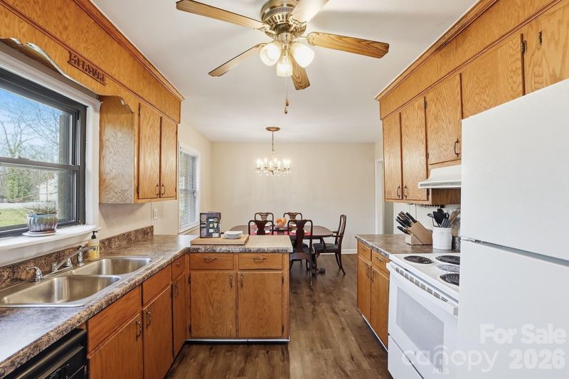 2973 Shady Ln, Charlotte, NC 28208