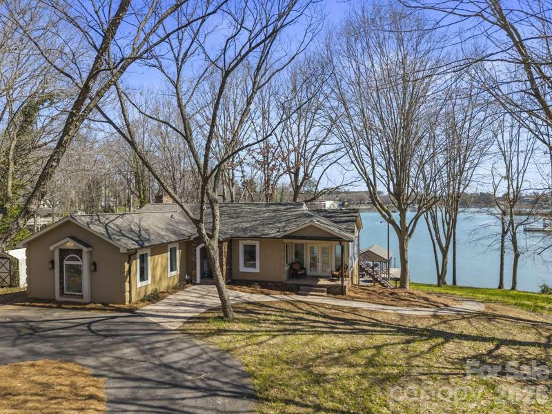 4448 Hill St, Sherrills Ford, NC 28673