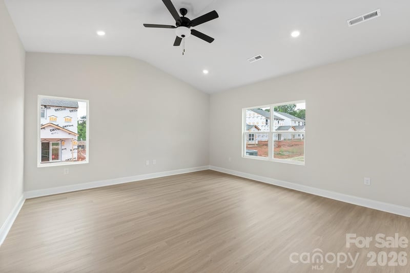 6718 Fairford Dr, Charlotte, NC 28215