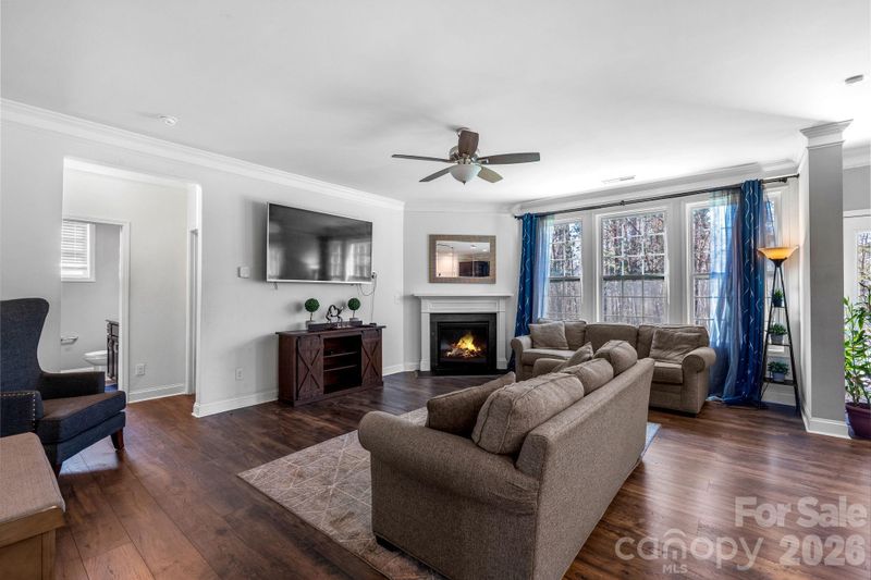 2408 Winding River Dr, Charlotte, NC 28214