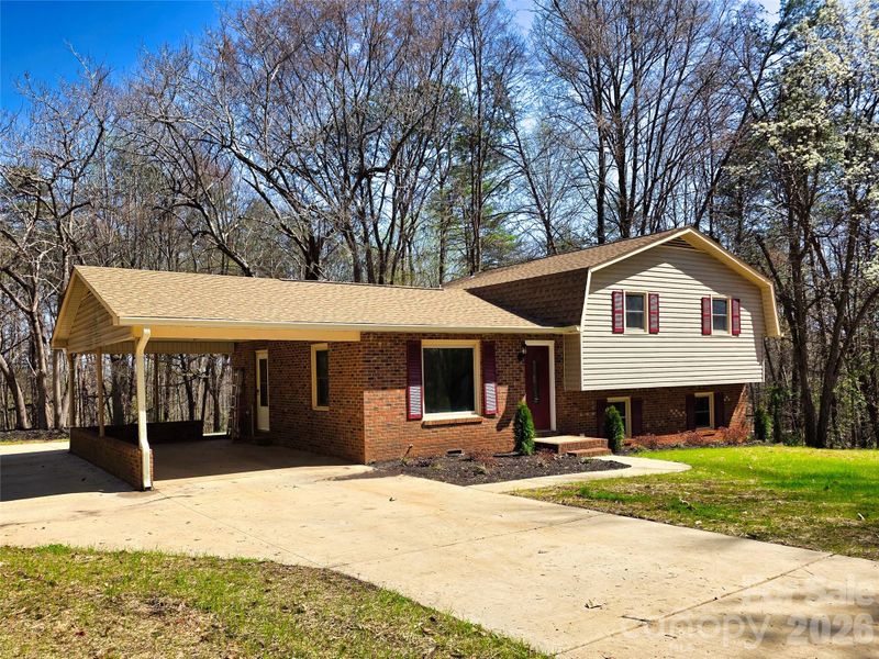 323 Mount Bethel Rd, Harmony, NC 28634