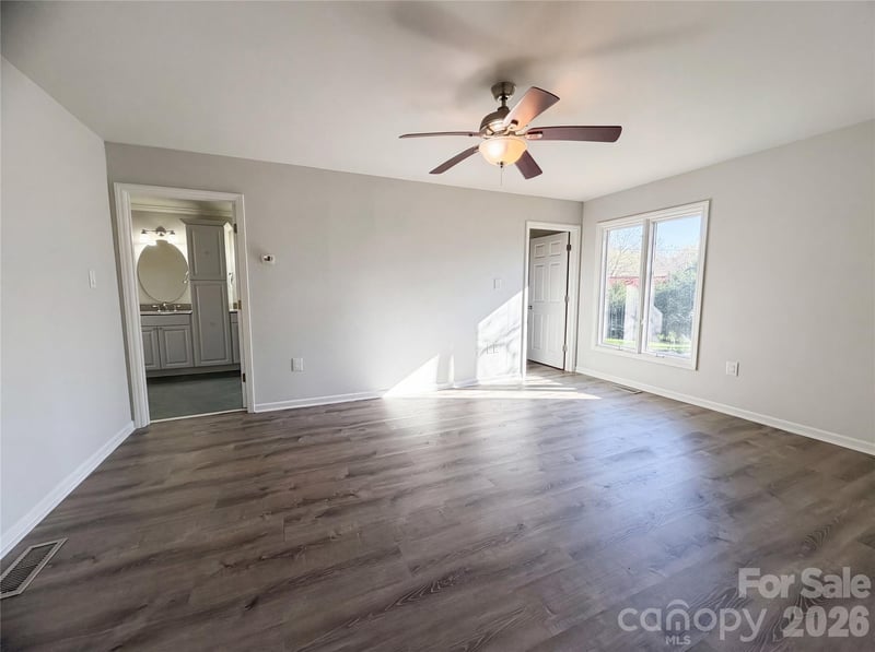 1512 Buckingham Ave, Gastonia, NC 28054