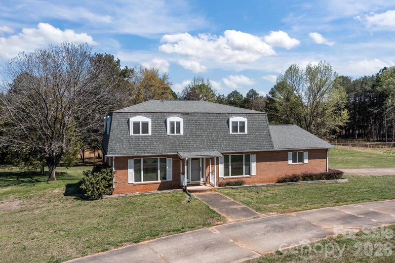 1463 Charlotte Hw, Mooresville, NC 28115